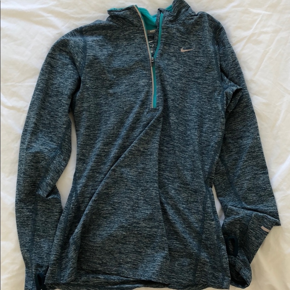 Nike | Women’s Half-Zip Running Top